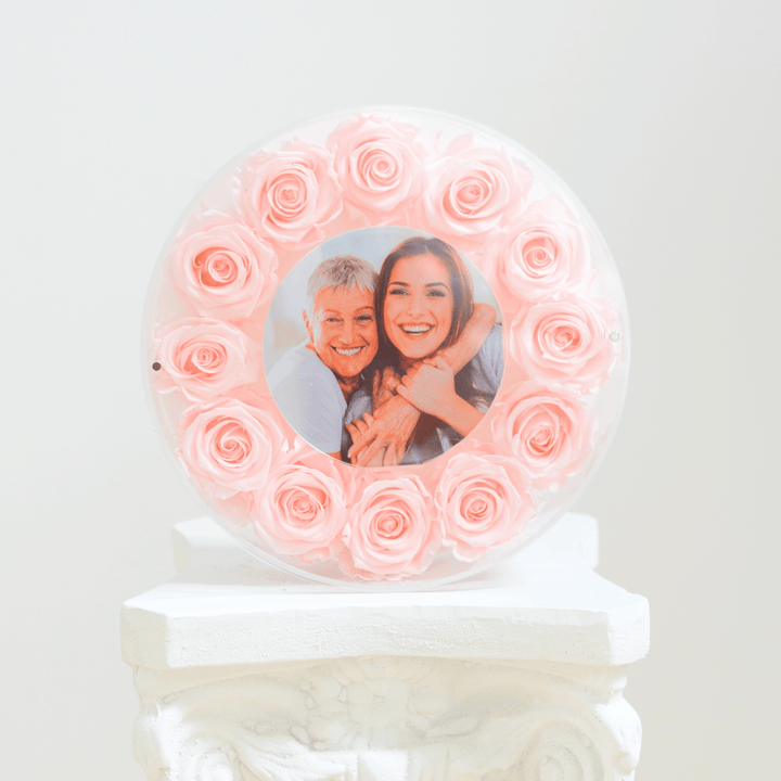 Round acrylic frame with preserved roses – Halo Signature
