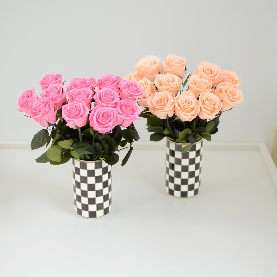 Rose Mosaic – 12 Preserved Roses in Checkered Vase