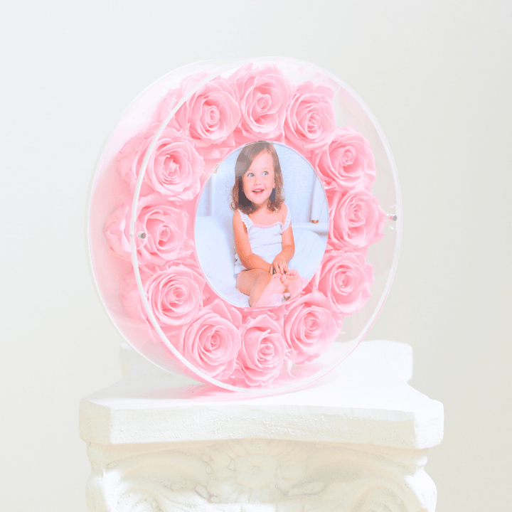 Round acrylic frame with preserved roses – Halo Signature