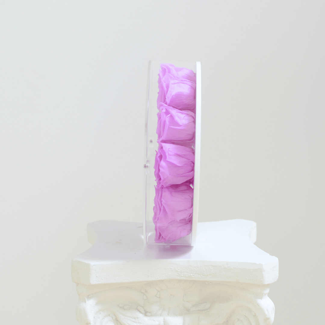 Round acrylic frame with preserved roses – Halo Signature