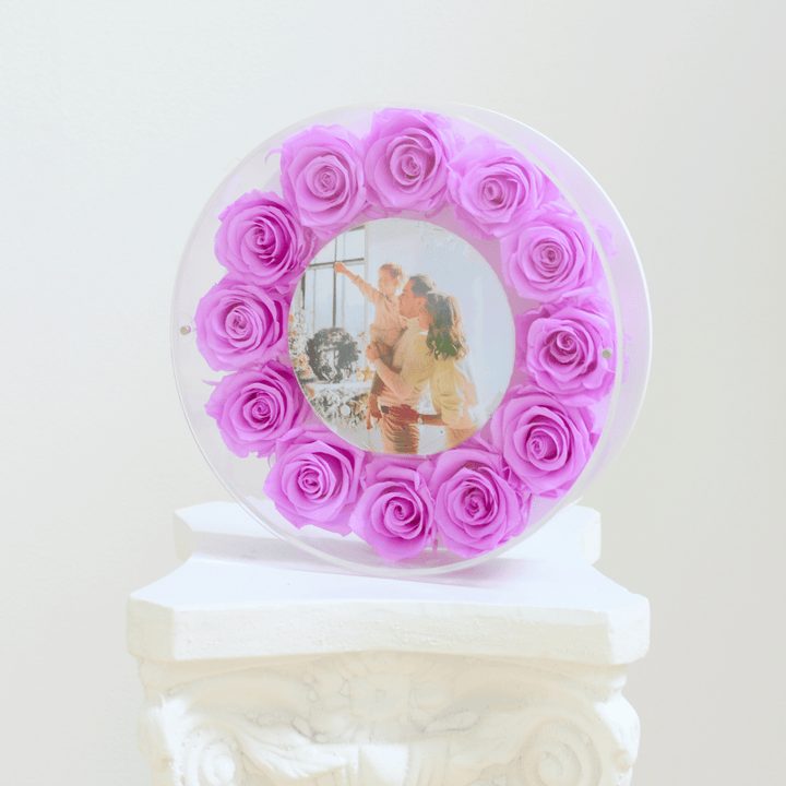 Round acrylic frame with preserved roses – Halo Signature