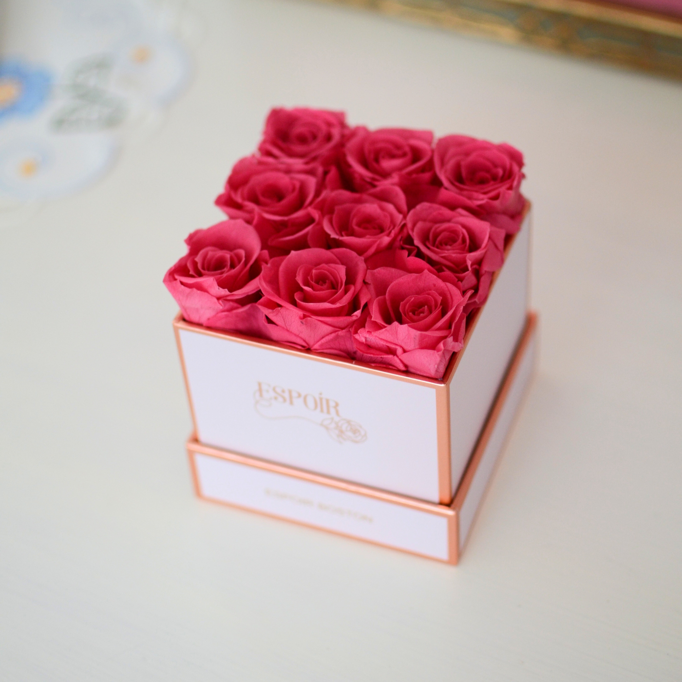 Petite Bloom Box - 9 roses