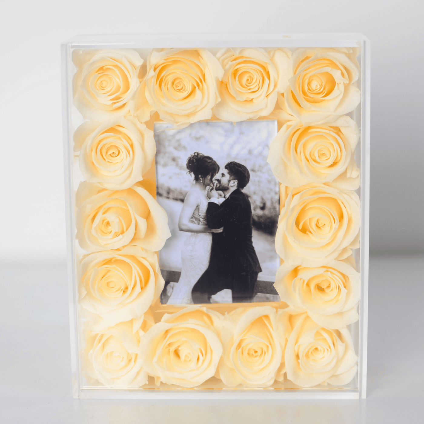 Infinite Rose Frame Compact Series: Premium Acrylic Picture Frame with Preserved Roses