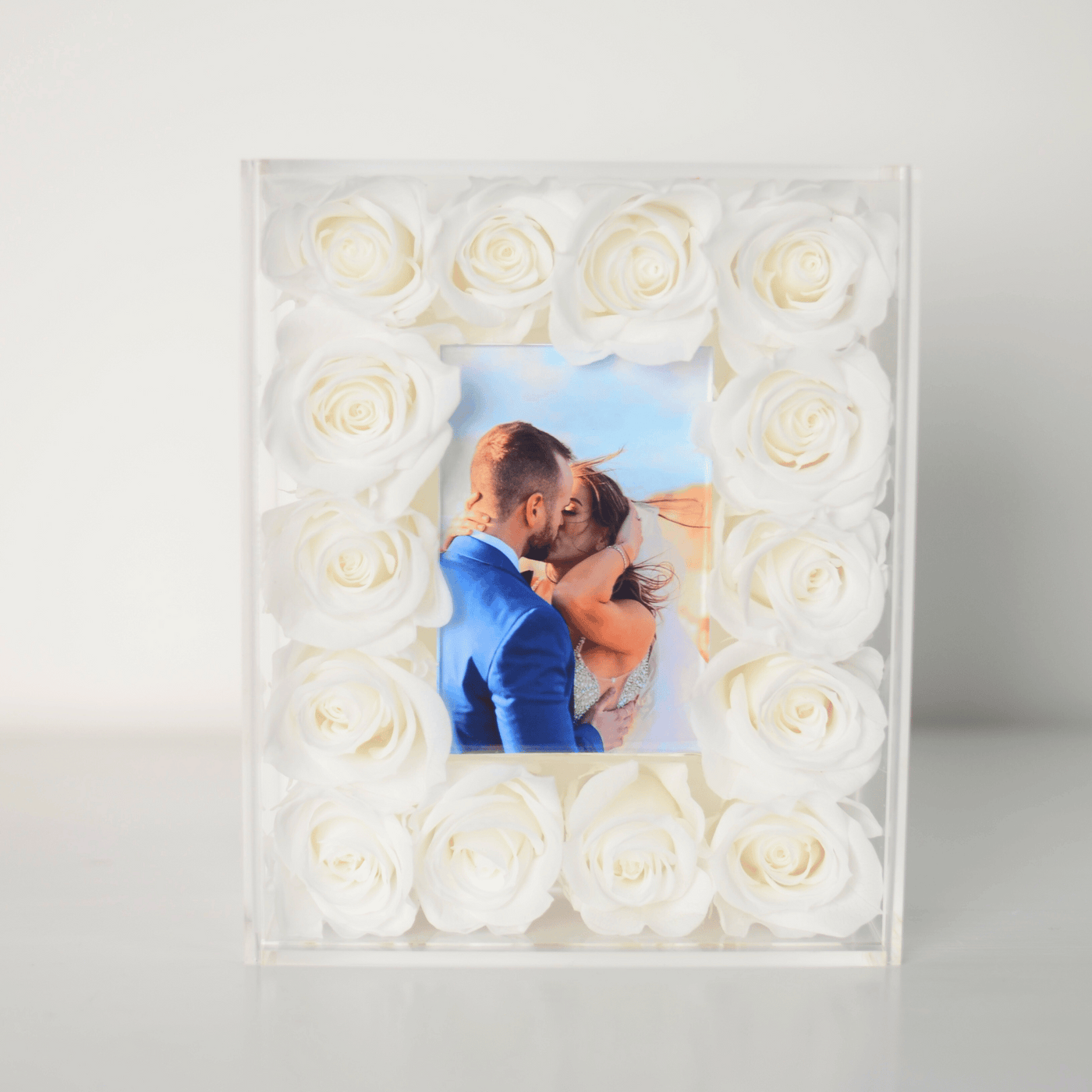 Infinite Rose Frame Compact Series: Premium Acrylic Picture Frame with Preserved Roses